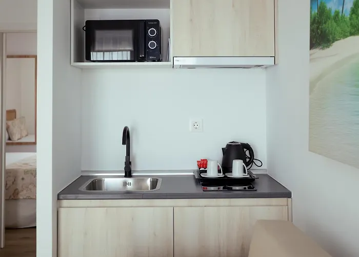 Magic Pirates Island 4*